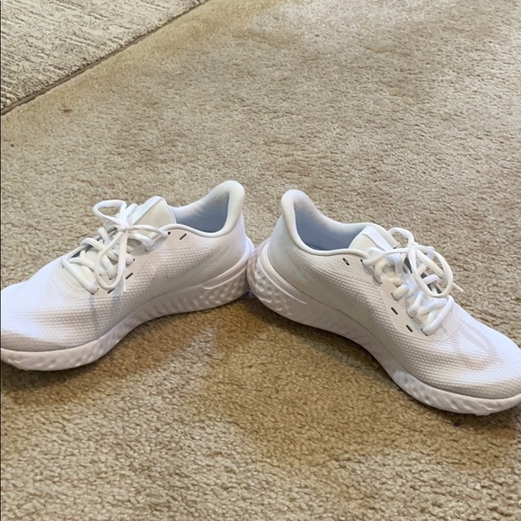 White Nike Tennis Shoes - Picture 2 of 4